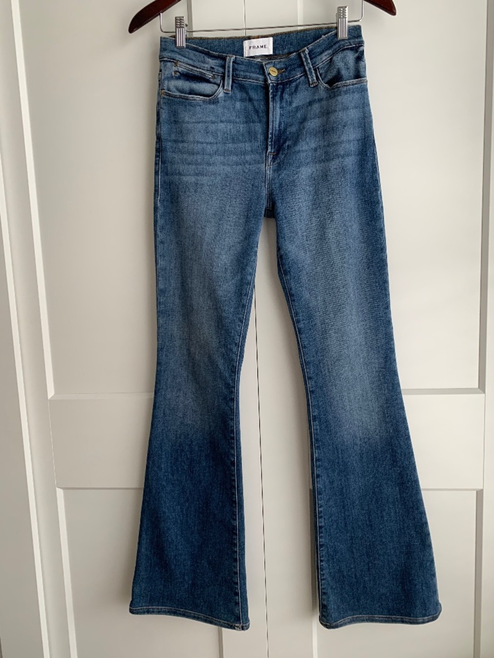 FRAME Jeans Le High Flare Women's size 27 with 32 inseam groovy and flare